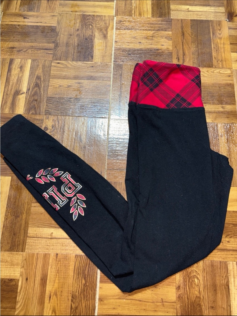 PINK Victoria's Secret Yoga Black Leggings with Red Plaid Waistband